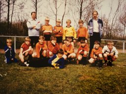 E1983 RAVA PUPS1